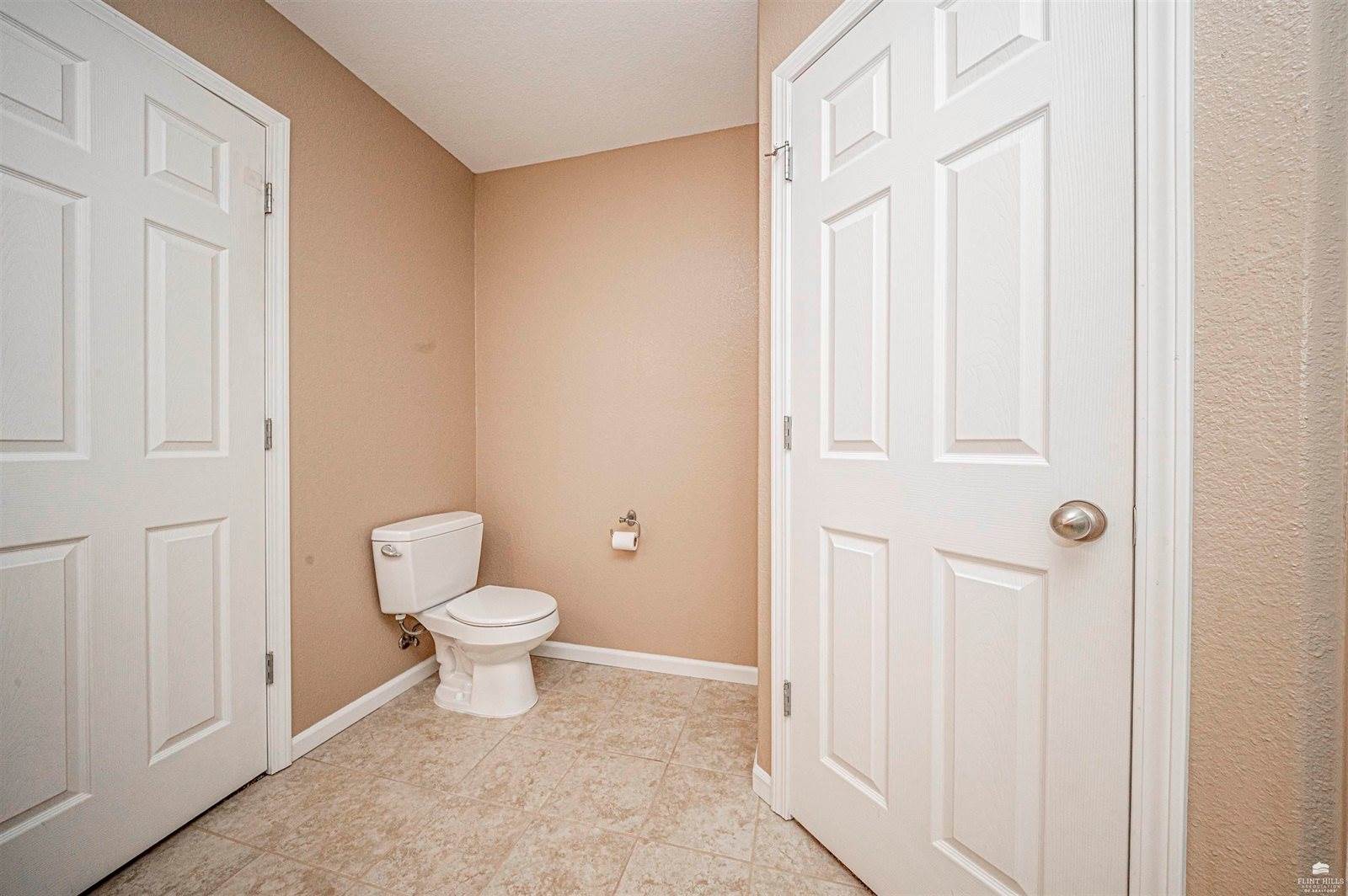 1783 14th St Place, Junction City, KS 66441