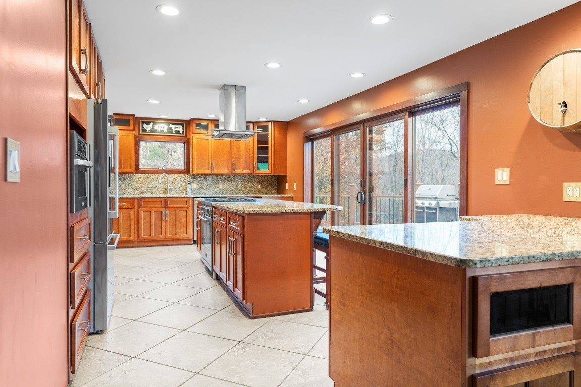 130 Baptist Hill Road, Hallstead, PA 18822