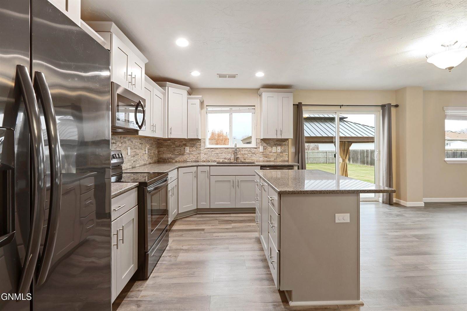 1803 25th Street West, Williston, ND 58801