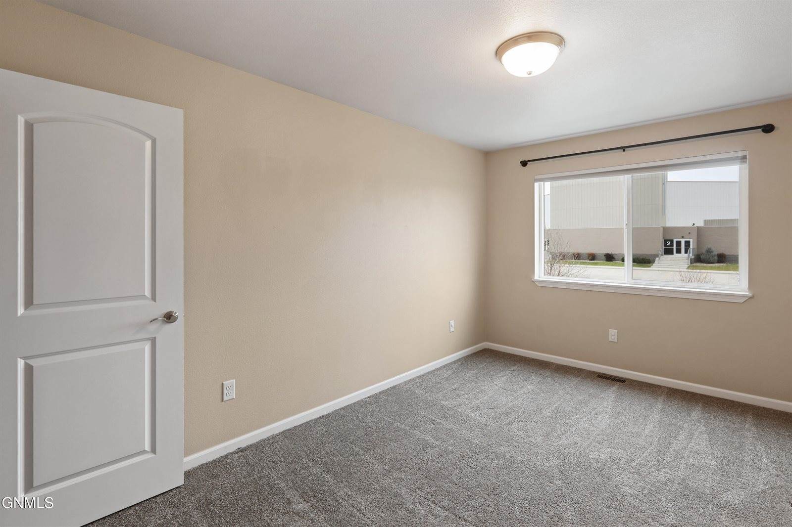 1803 25th Street West, Williston, ND 58801