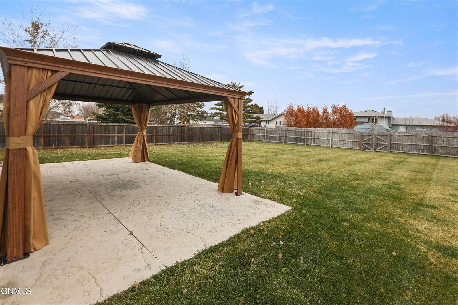 1803 25th Street West, Williston, ND 58801