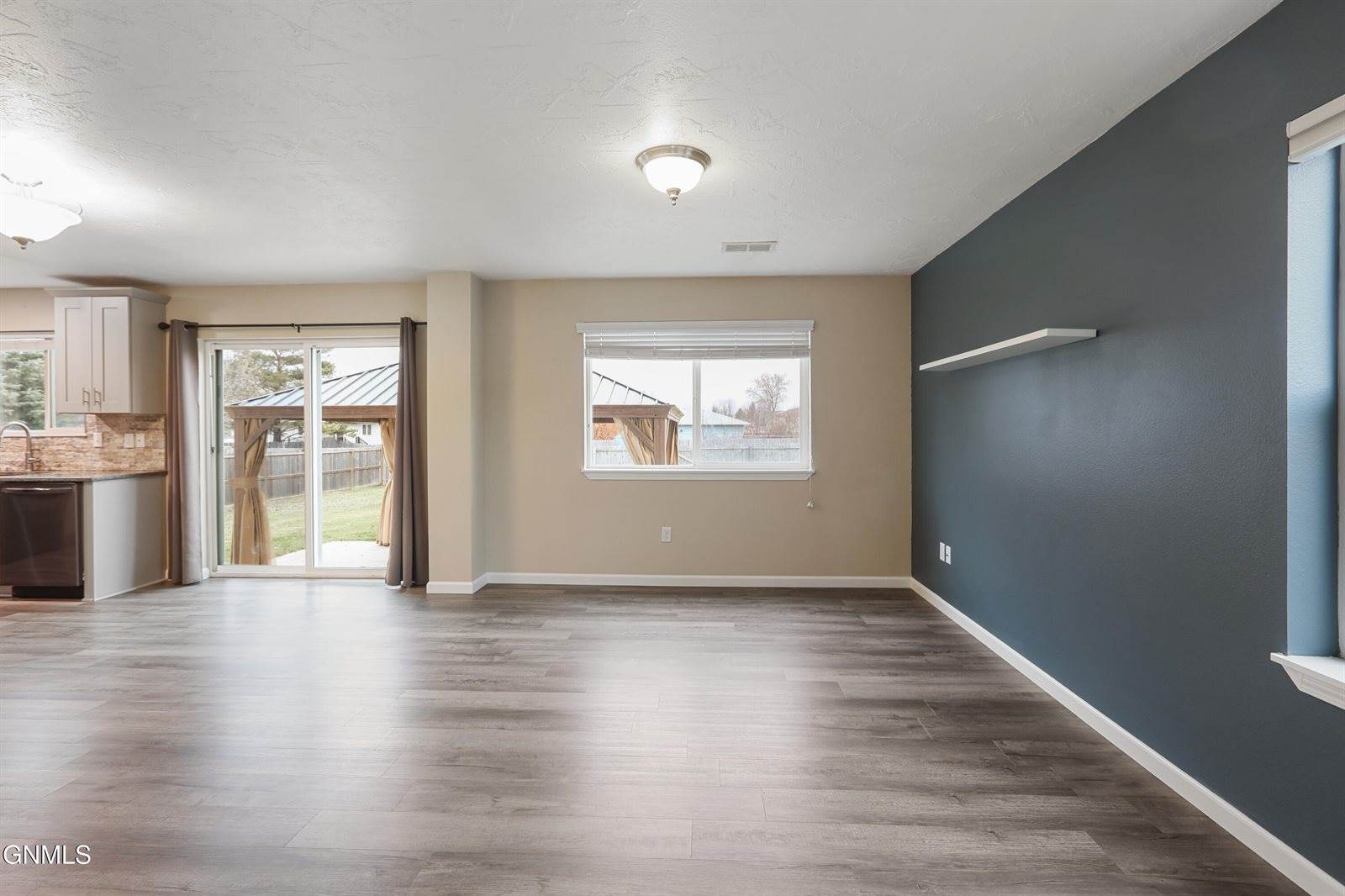 1803 25th Street West, Williston, ND 58801