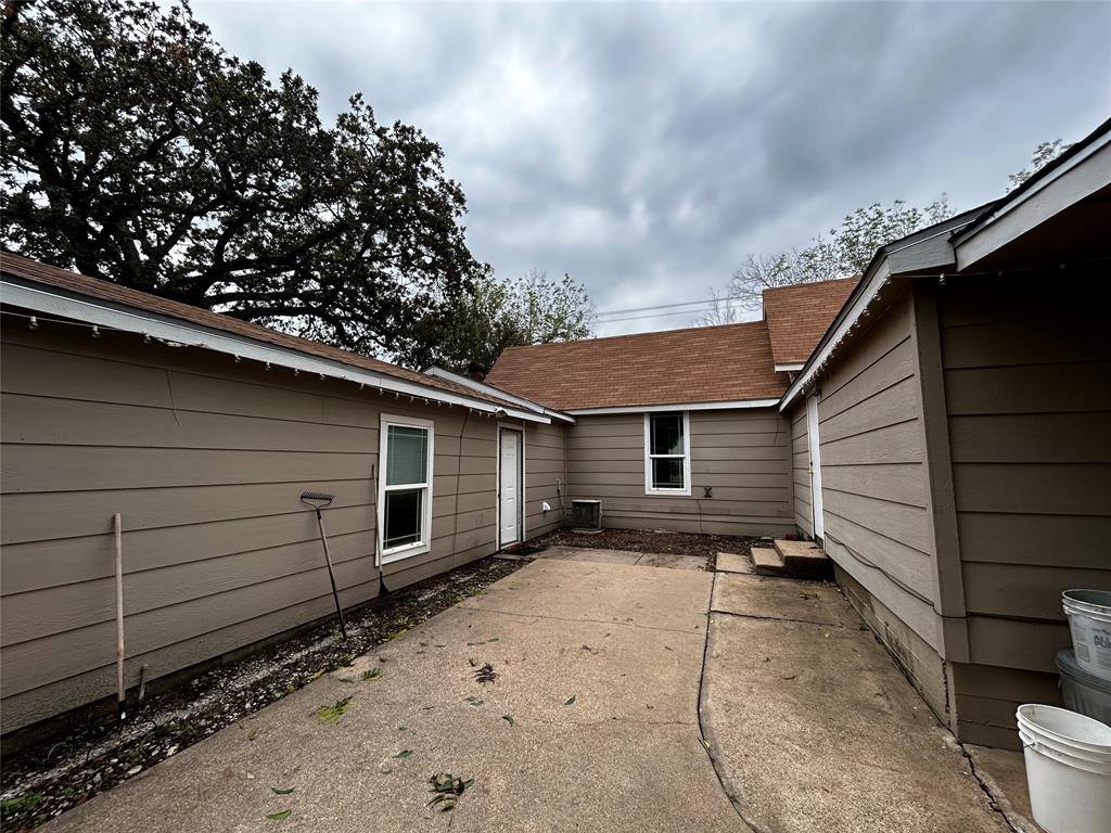 910 West Long Street, Stephenville, TX 76401