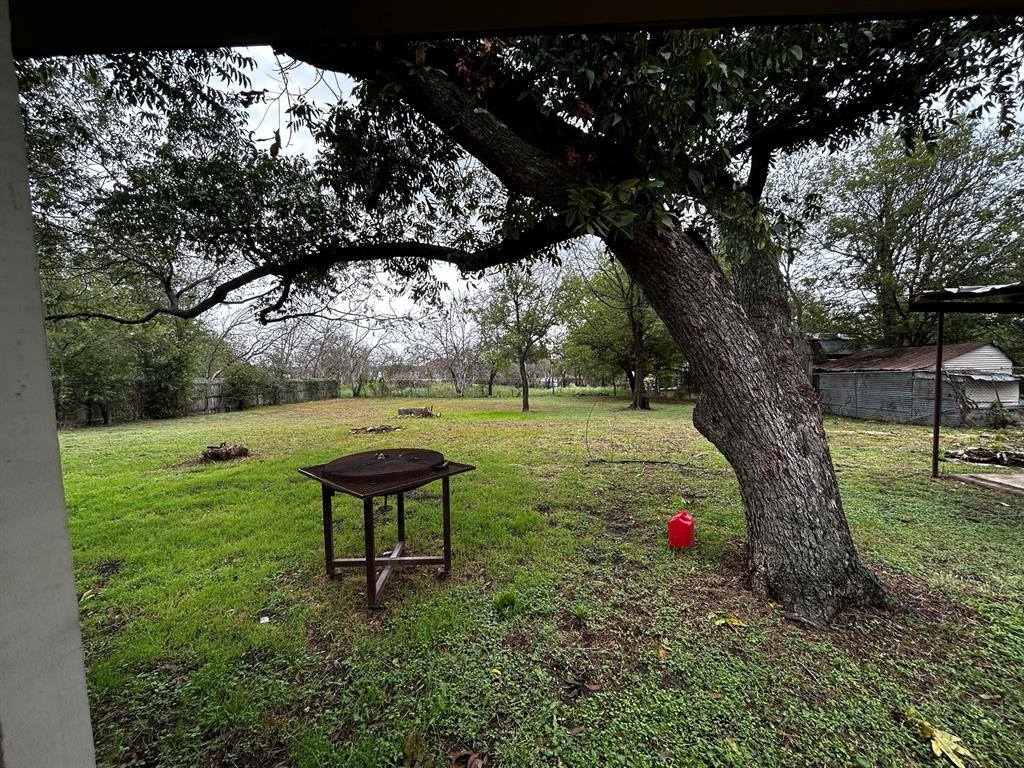 910 West Long Street, Stephenville, TX 76401