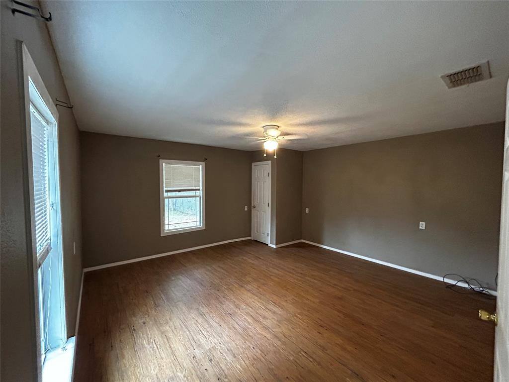 910 West Long Street, Stephenville, TX 76401