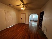 910 West Long Street, Stephenville, TX 76401