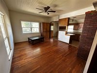 910 West Long Street, Stephenville, TX 76401