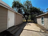 910 West Long Street, Stephenville, TX 76401