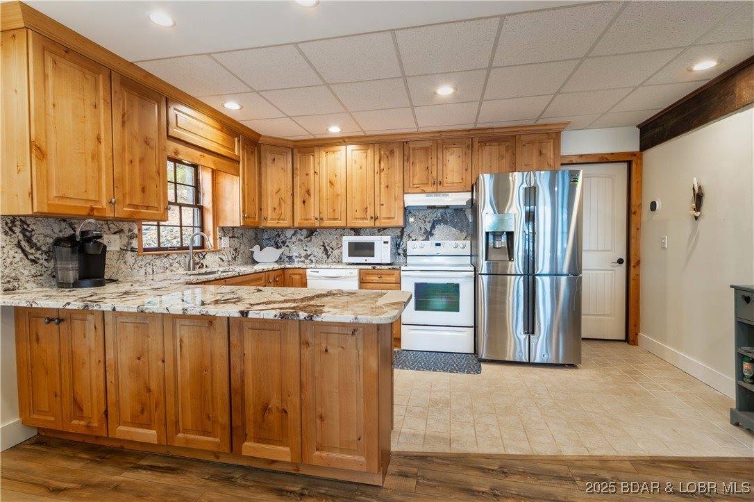 339 Hickory Hollow Road, Sunrise Beach, MO 65079