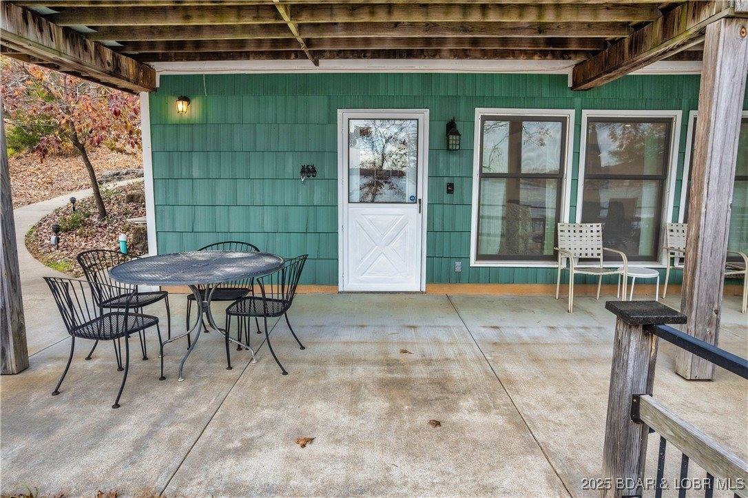 339 Hickory Hollow Road, Sunrise Beach, MO 65079