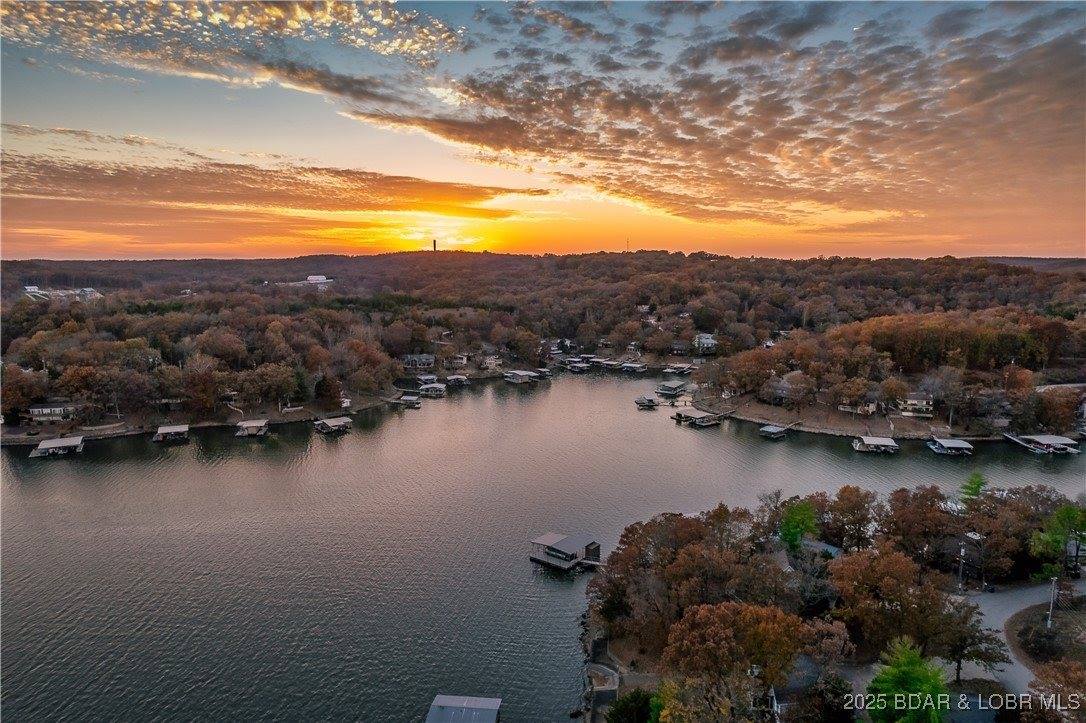 339 Hickory Hollow Road, Sunrise Beach, MO 65079