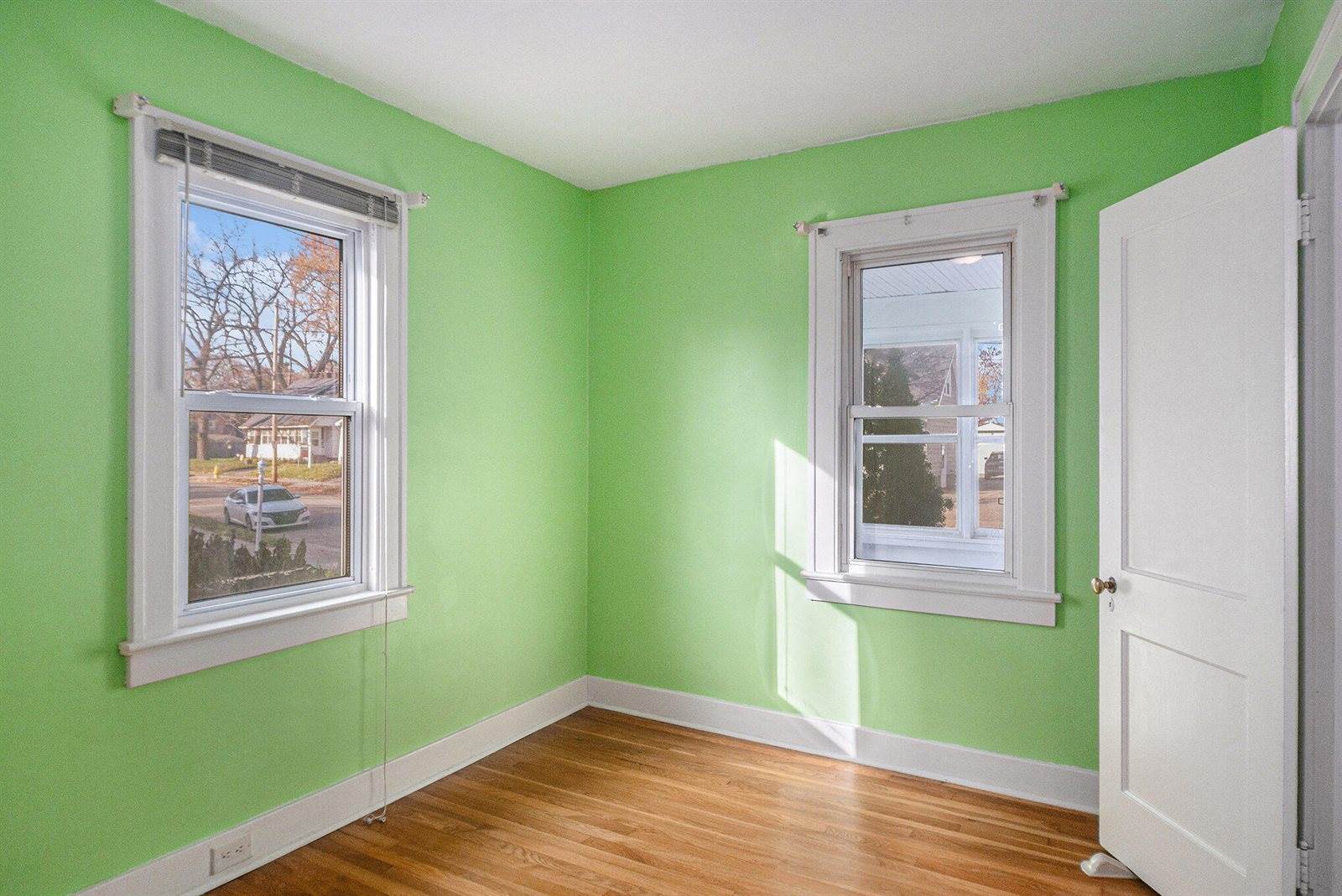 612 Woodridge Street NE, Grand Rapids, MI 49505