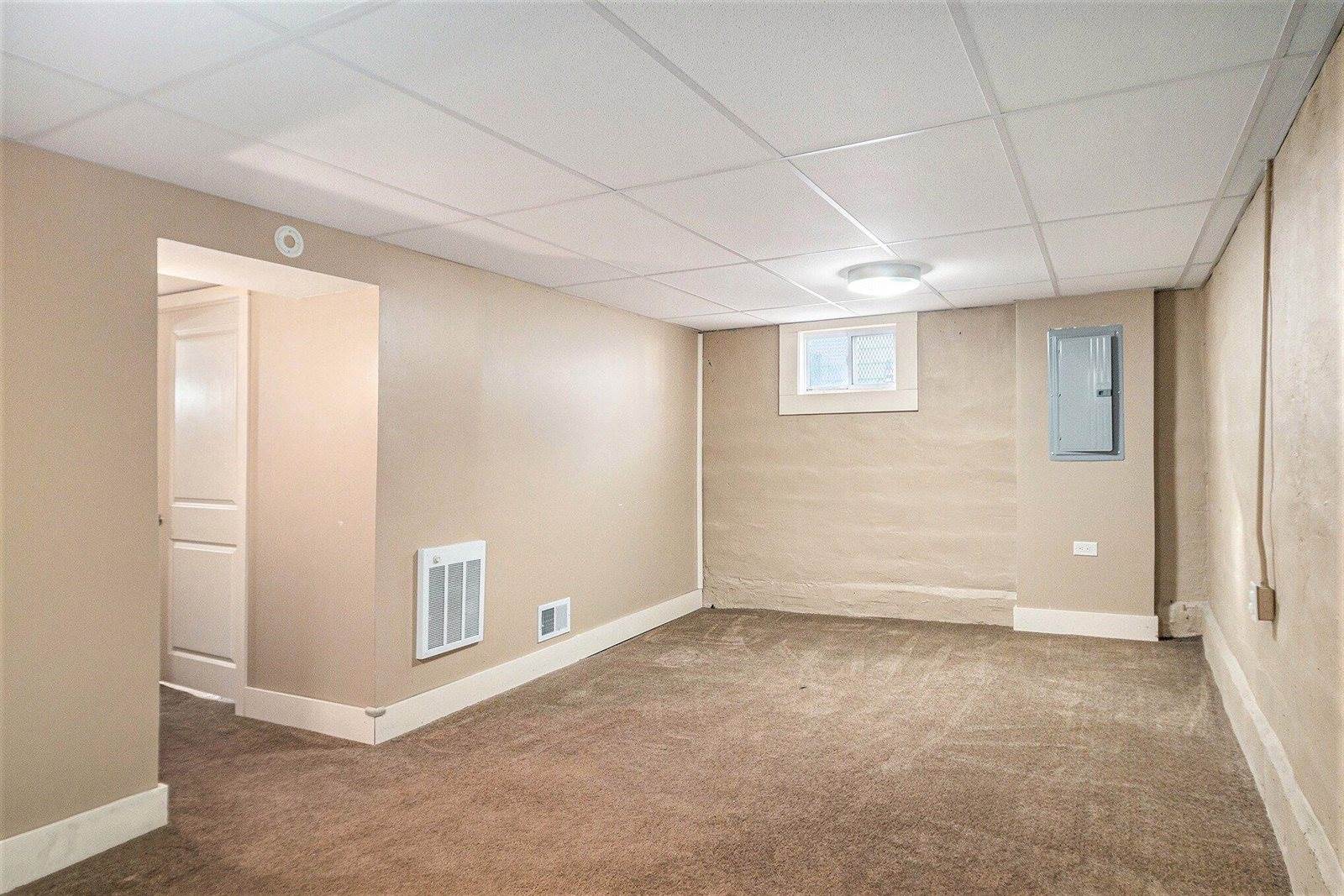 612 Woodridge Street NE, Grand Rapids, MI 49505