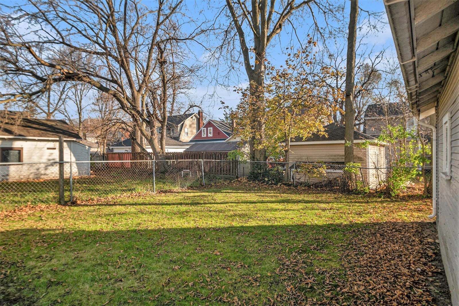 612 Woodridge Street NE, Grand Rapids, MI 49505