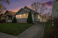 612 Woodridge Street NE, Grand Rapids, MI 49505