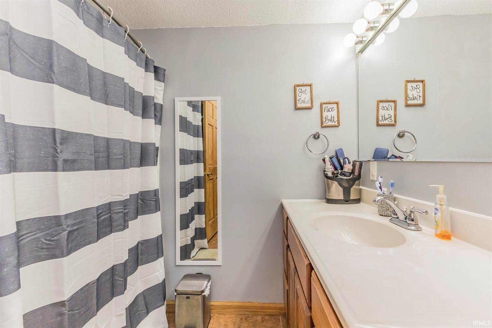 18901 N Wheeling Avenue, Gaston, IN 47342