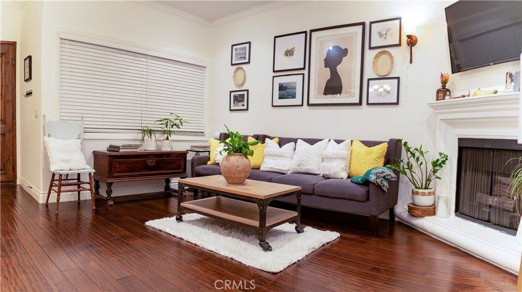 4128 Whitsett, Studio City, CA 91604