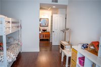 4128 Whitsett, Studio City, CA 91604