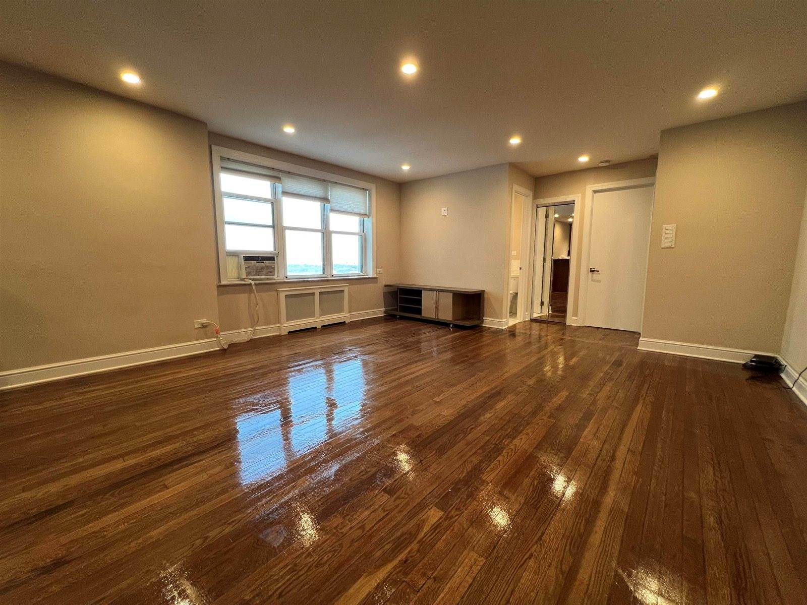 8550 Blvd East, North Bergen, NJ 07047