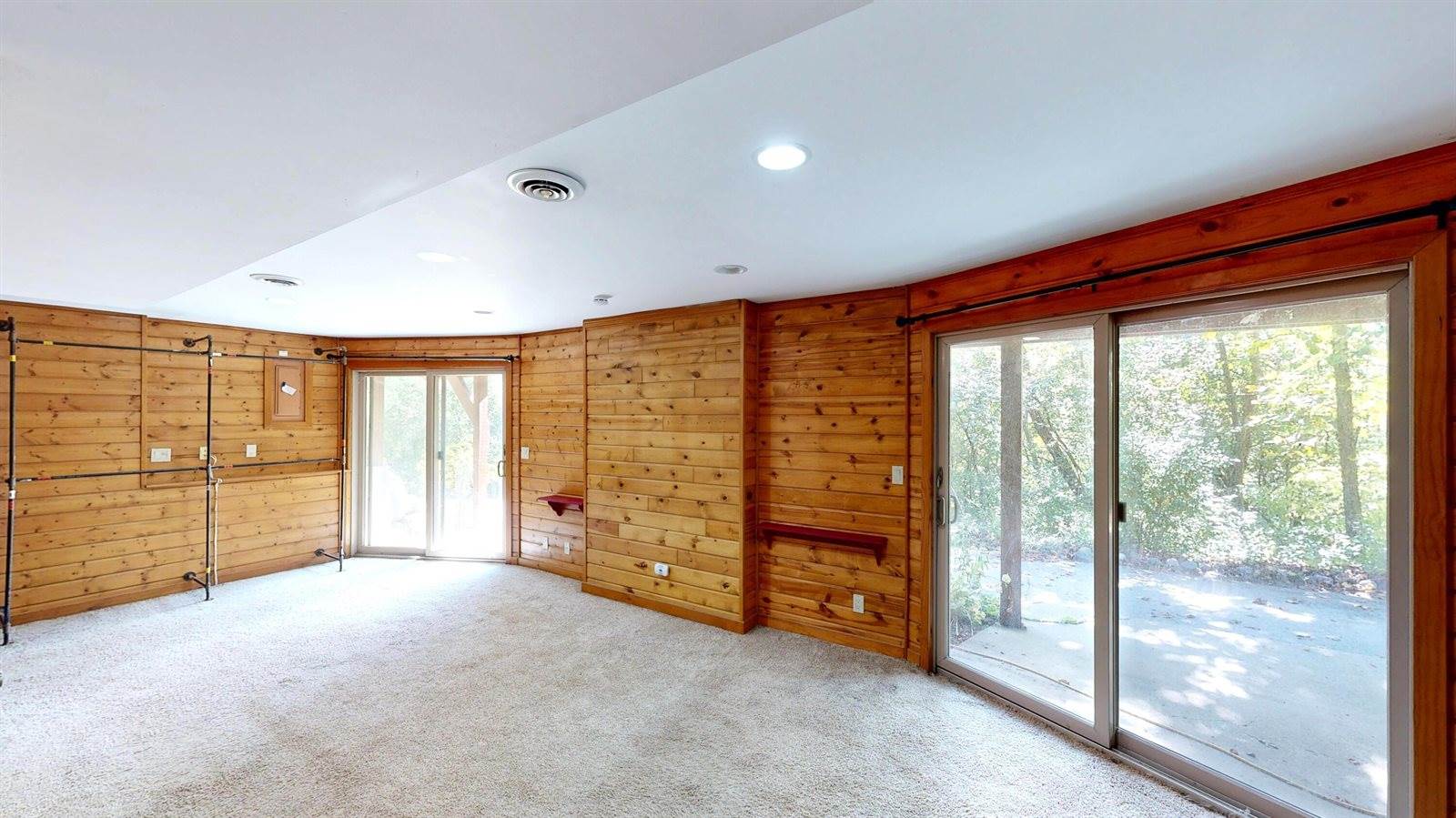 W7724 Deep Pond Rd, Whitewater, WI 53190