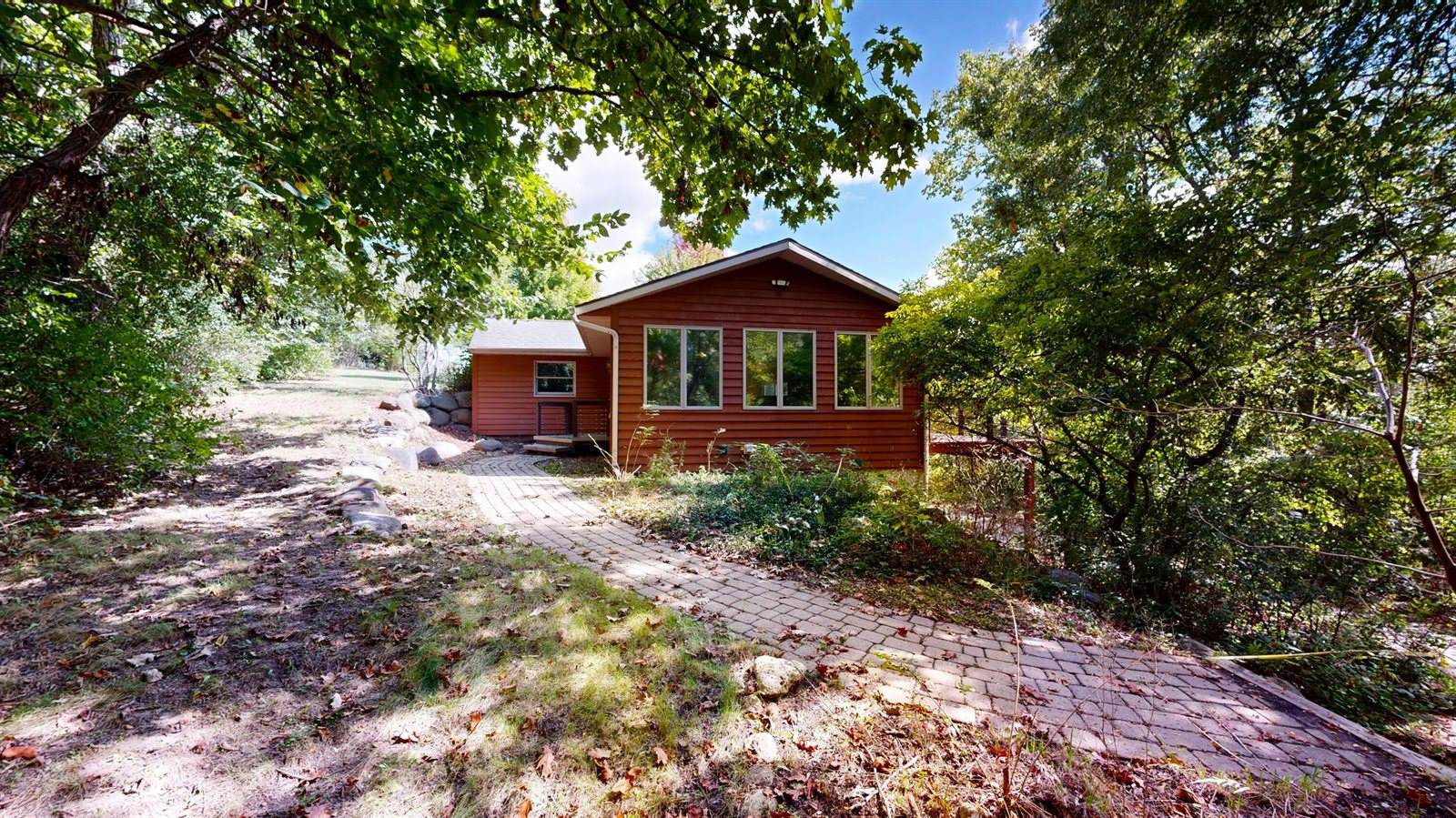 W7724 Deep Pond Rd, Whitewater, WI 53190