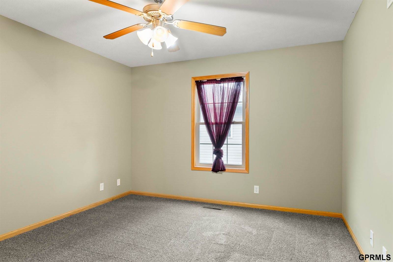 1753 North Columbia Avenue, Seward, NE 68434