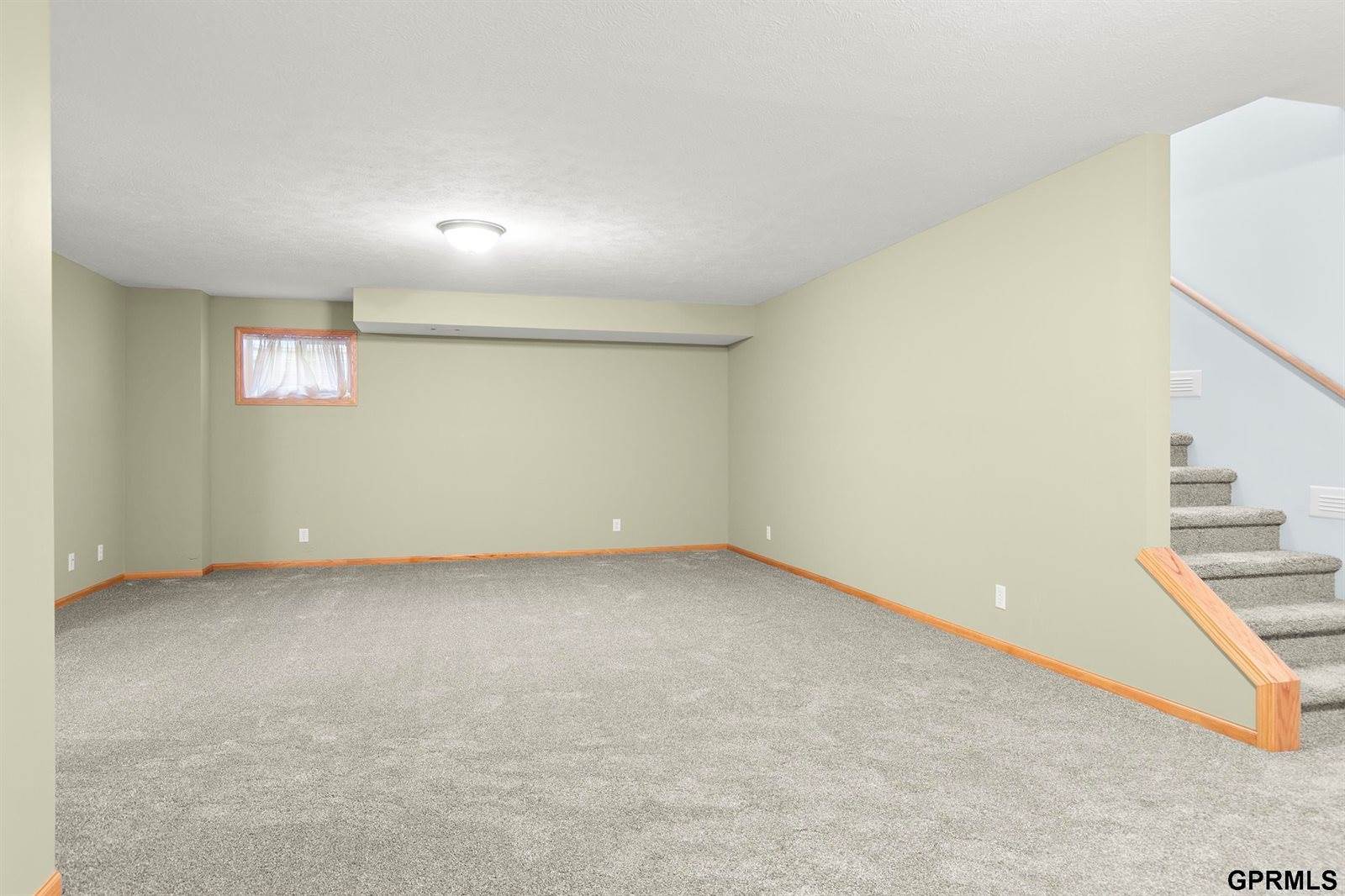 1753 North Columbia Avenue, Seward, NE 68434