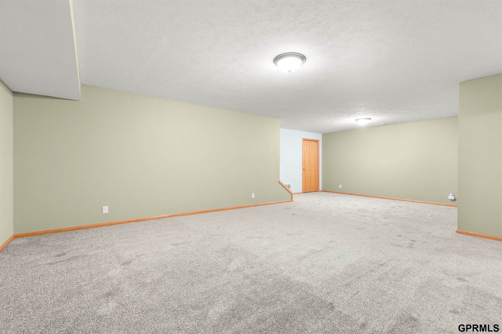 1753 North Columbia Avenue, Seward, NE 68434