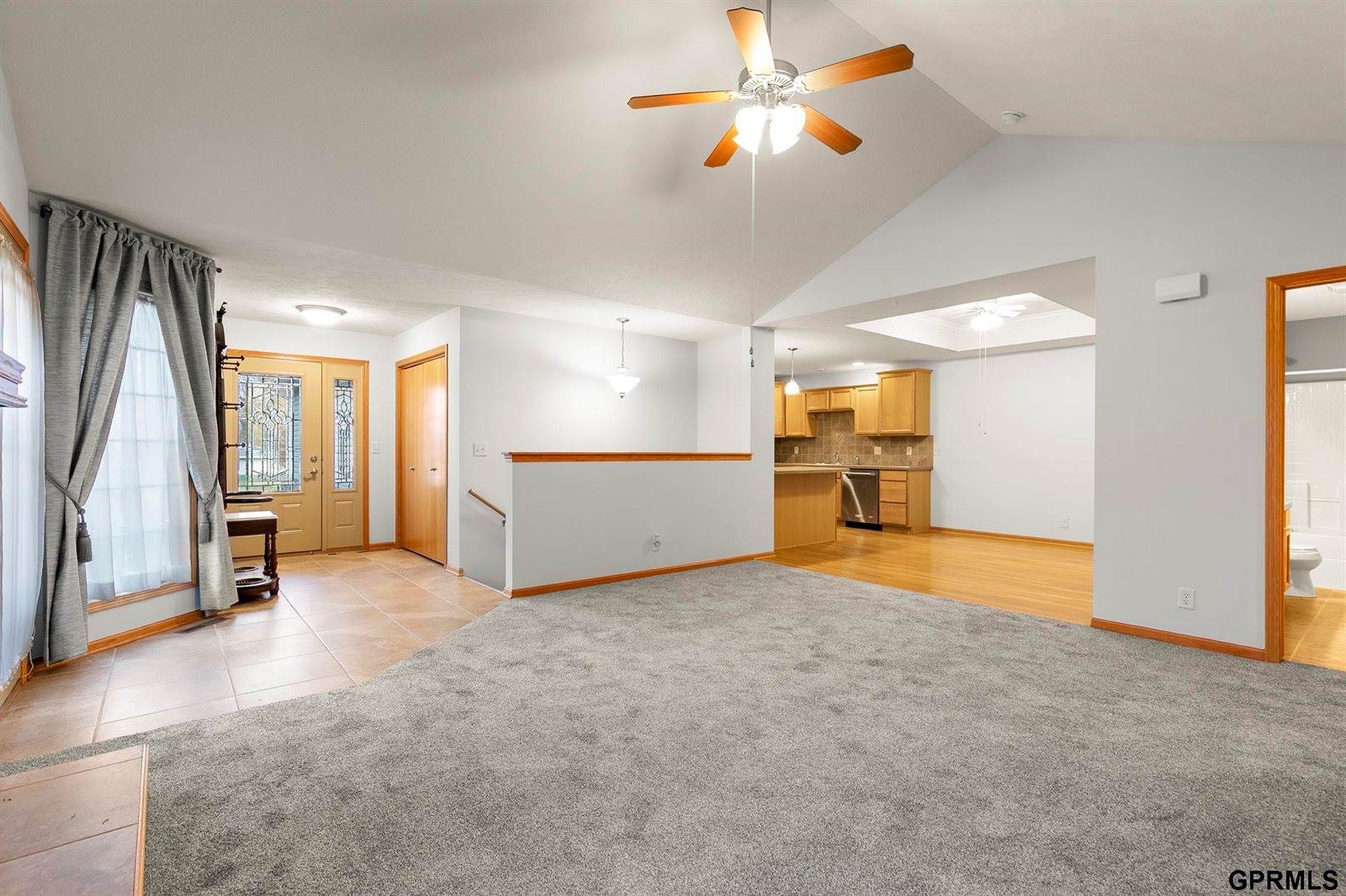 1753 North Columbia Avenue, Seward, NE 68434