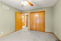 1753 North Columbia Avenue, Seward, NE 68434