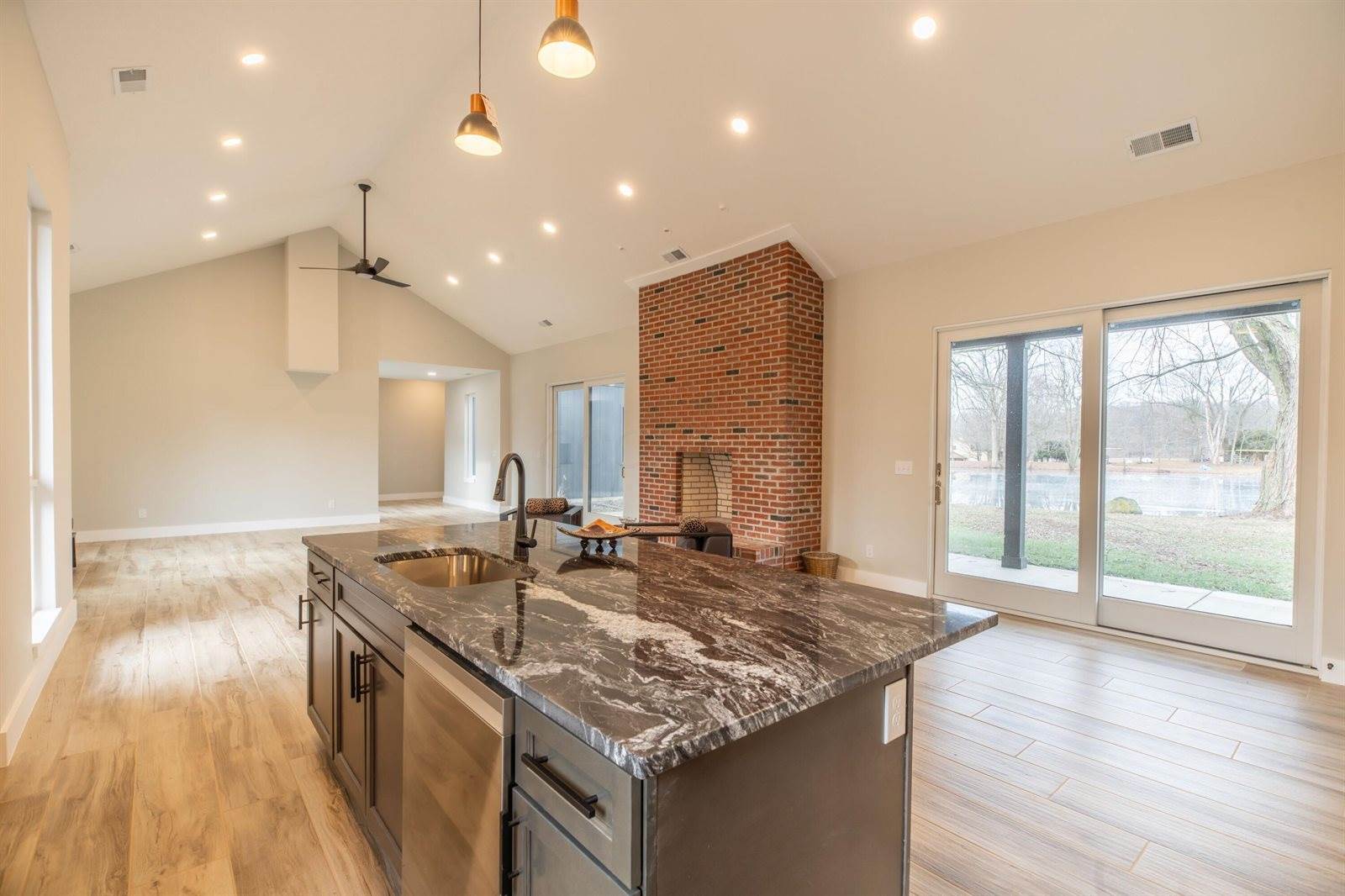 151 Apple Blossom Road SW, Pataskala, OH 43062