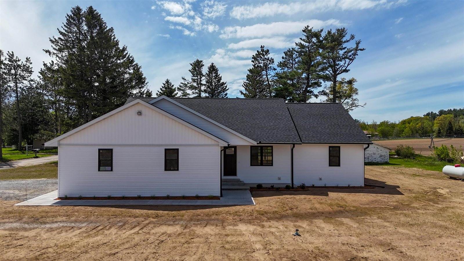 340 Second Street, Rosholt, WI 54473