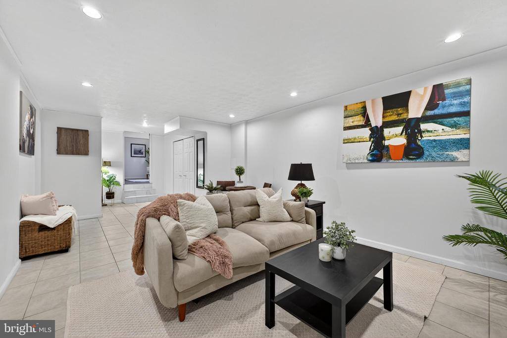 11500 Deborah Drive, Potomac, MD 20854