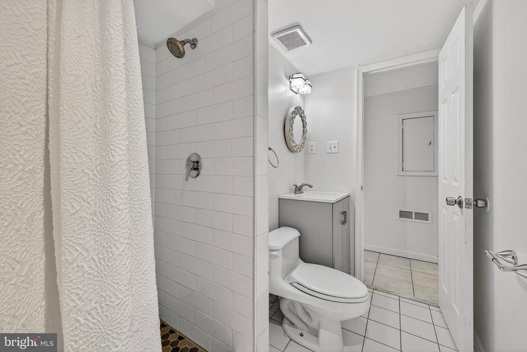 11500 Deborah Drive, Potomac, MD 20854