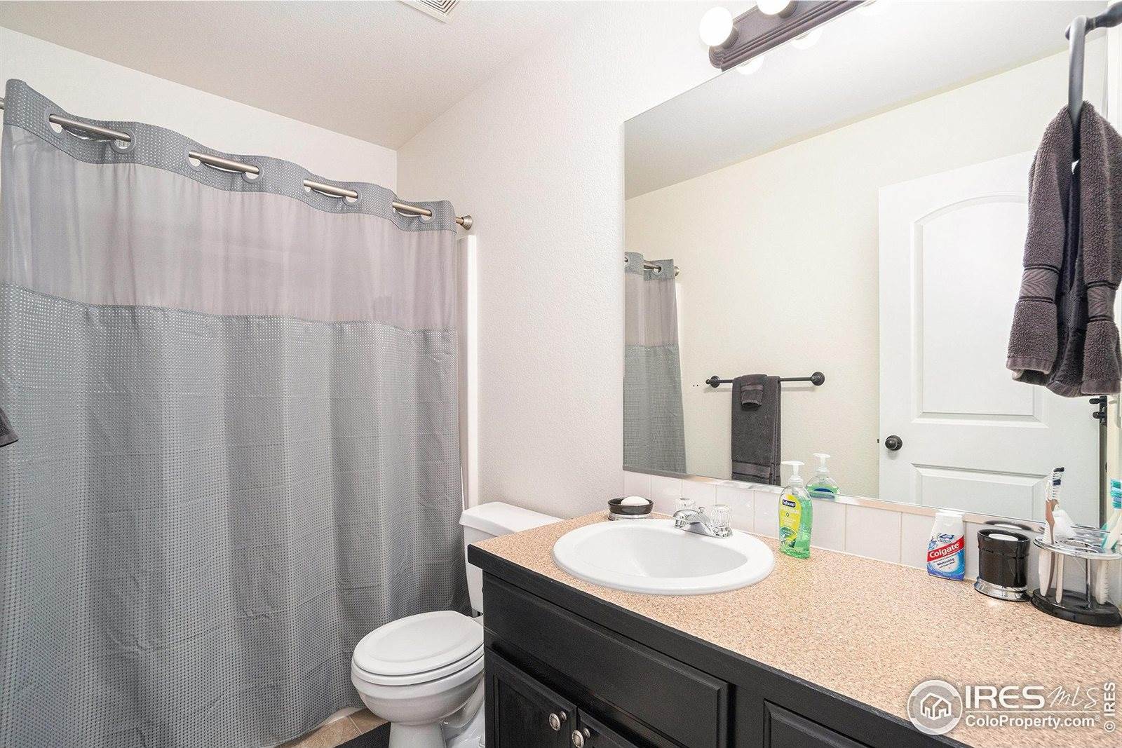 3231 Tamarac Ln, Johnstown, CO 80534