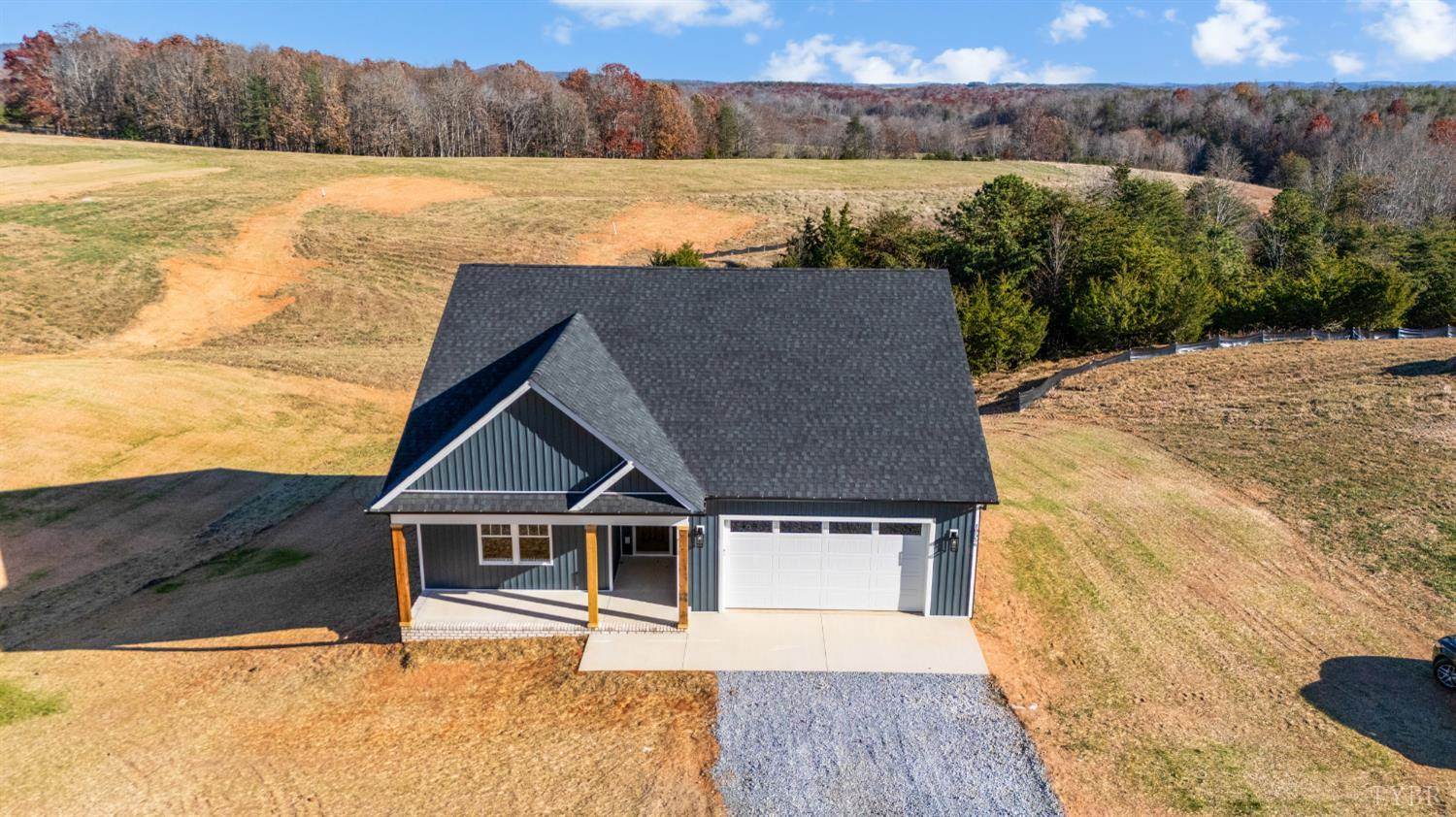 10556 Leesville Road, Lynch Station, VA 24571