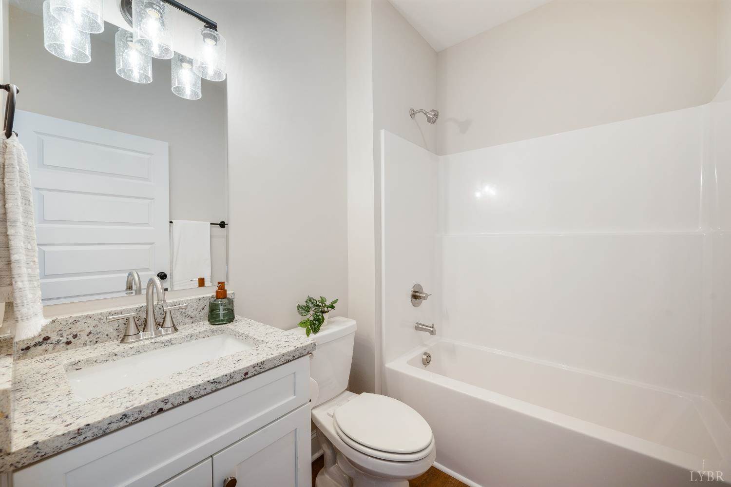 10528 Leesville Road, Lynch Station, VA 24571