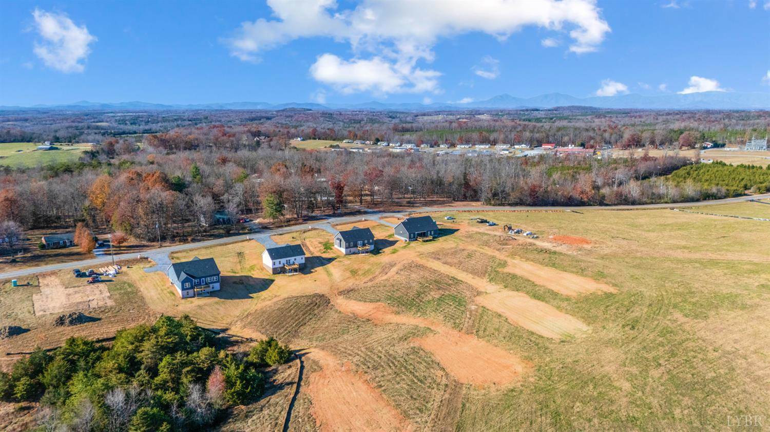 10528 Leesville Road, Lynch Station, VA 24571