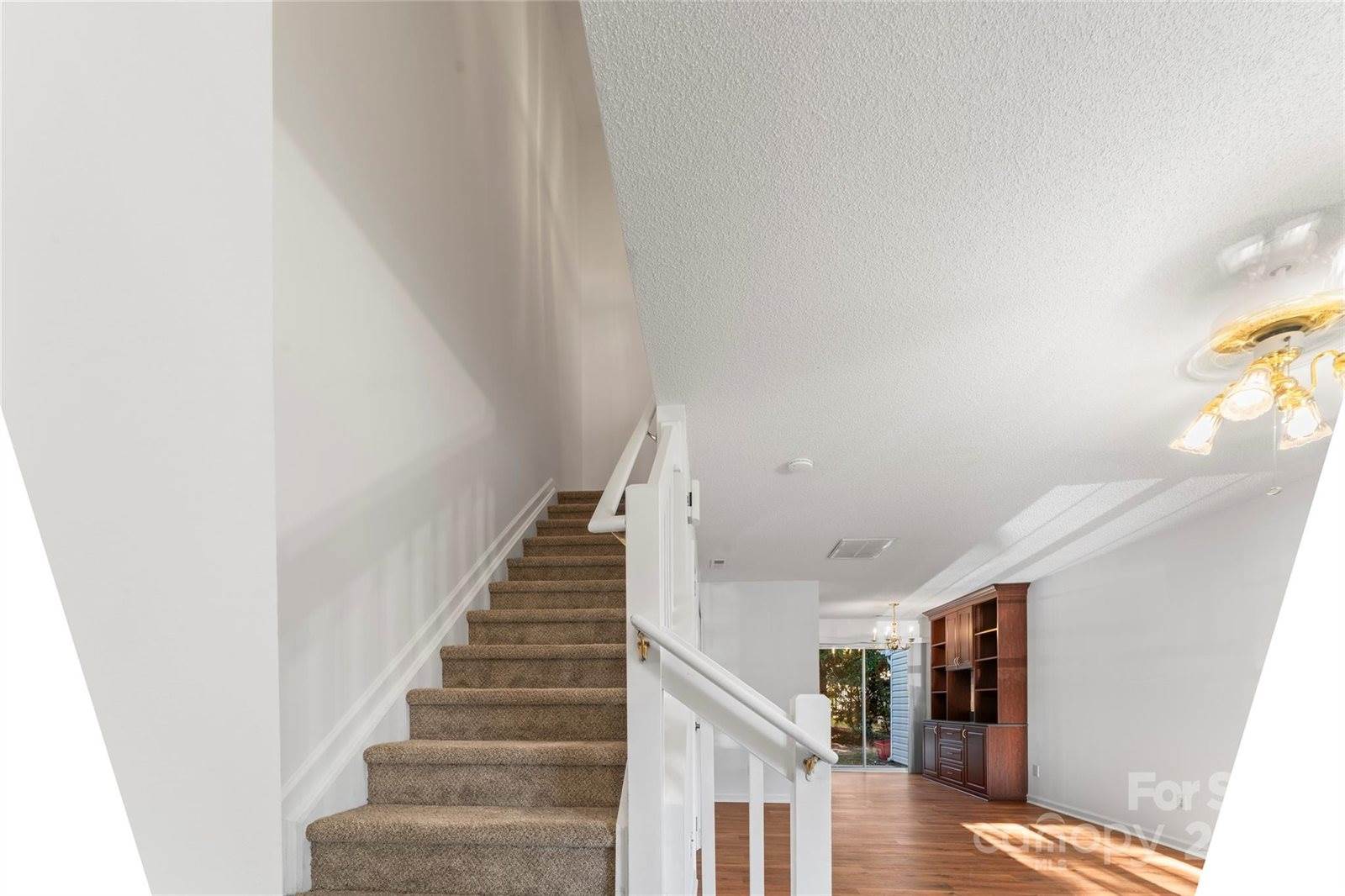 12318 Hennigan Place Lane, Charlotte, NC 28214