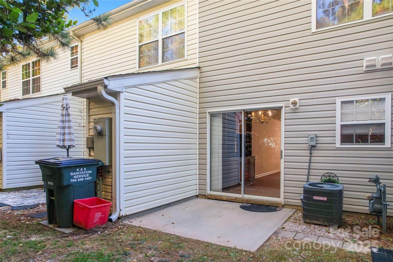 12318 Hennigan Place Lane, Charlotte, NC 28214