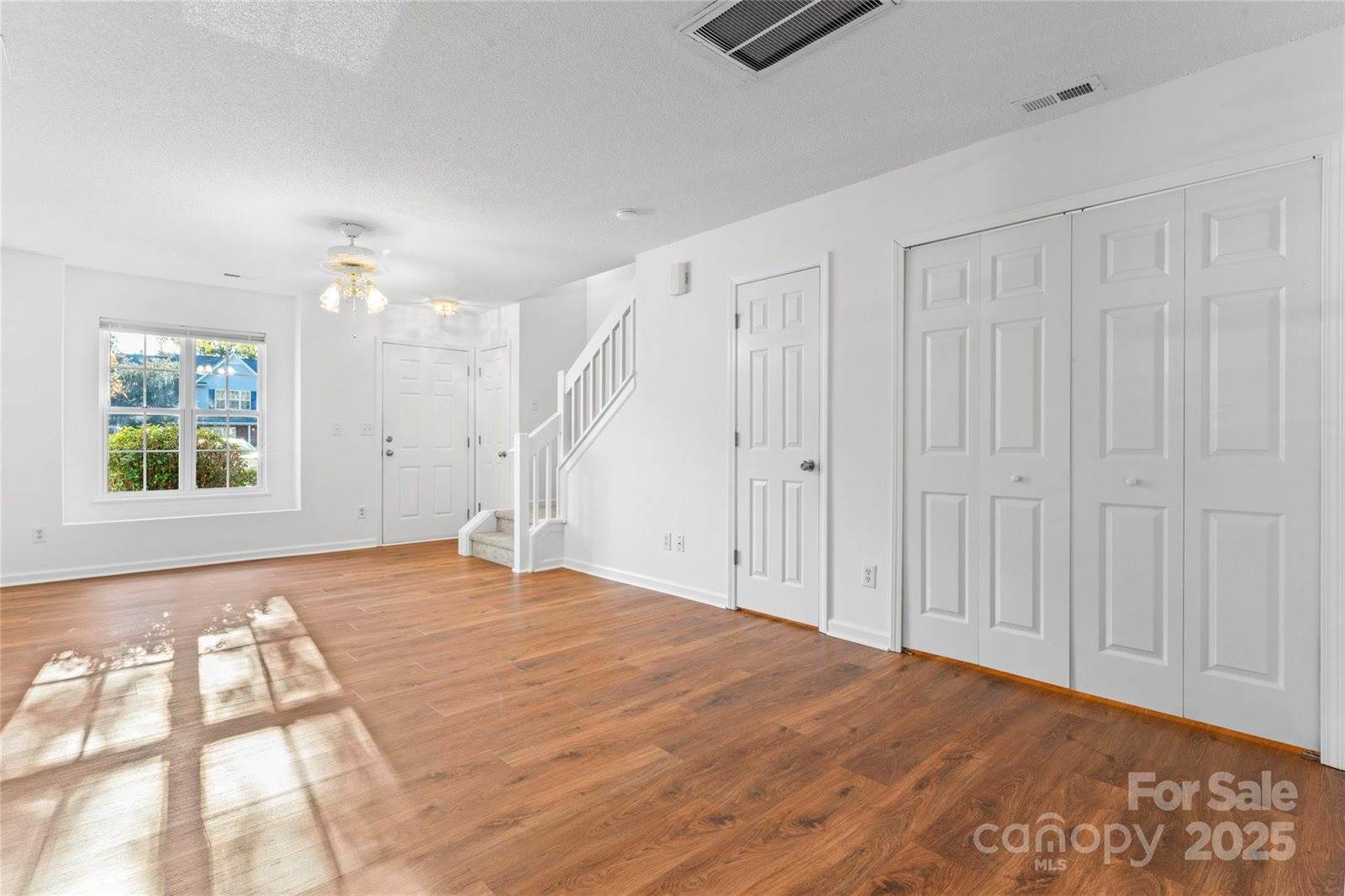 12318 Hennigan Place Lane, Charlotte, NC 28214