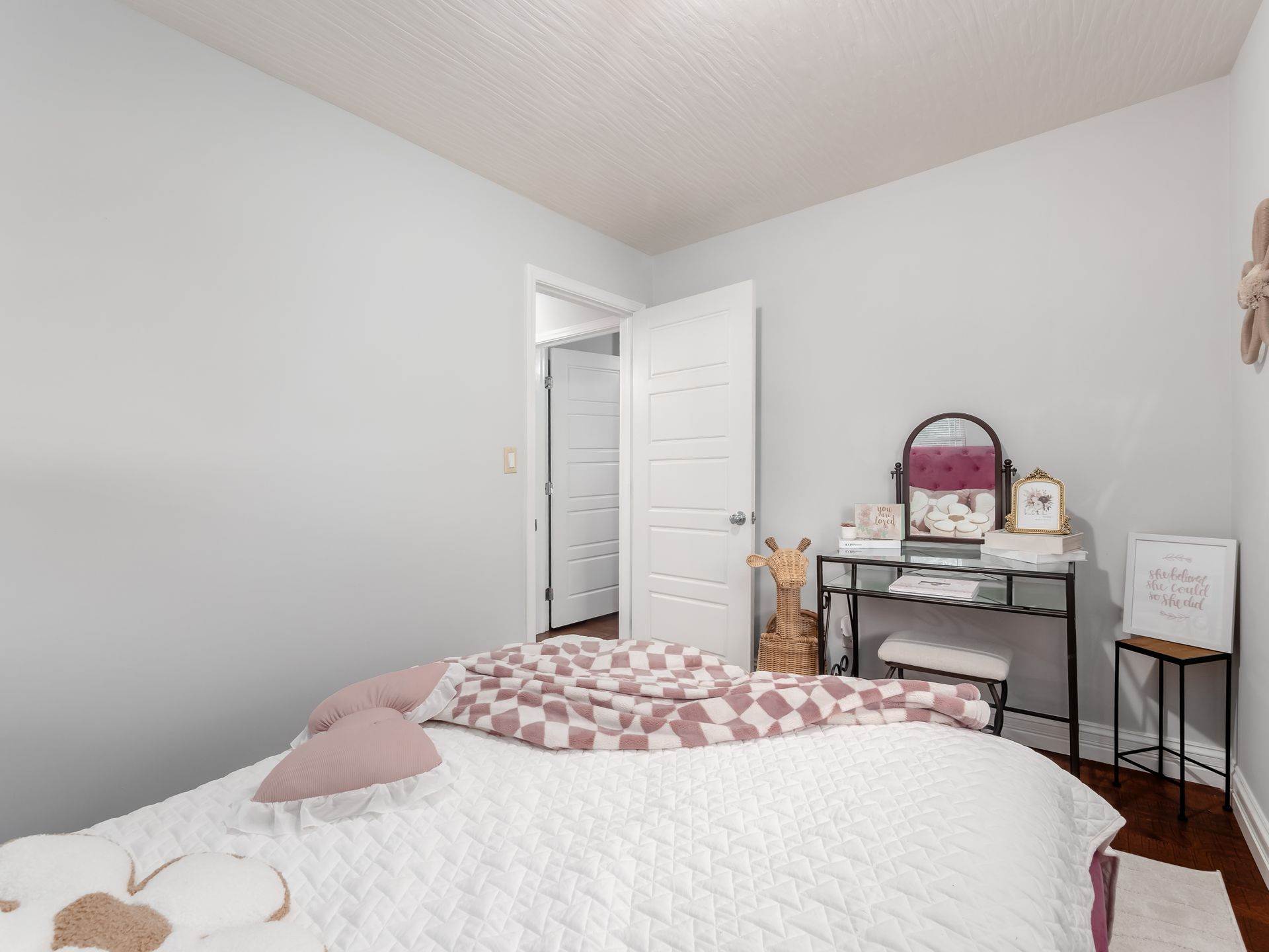 2640 Howey Road, Columbus, OH 43211