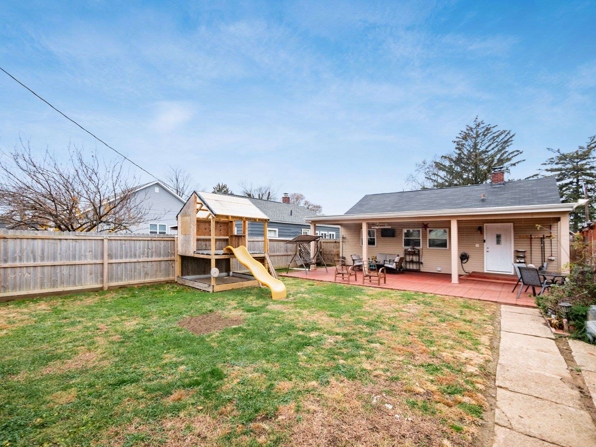 2640 Howey Road, Columbus, OH 43211