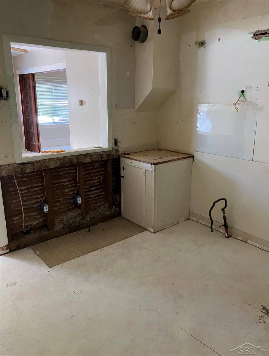 2206 Jerome Street, Saginaw, MI 48602