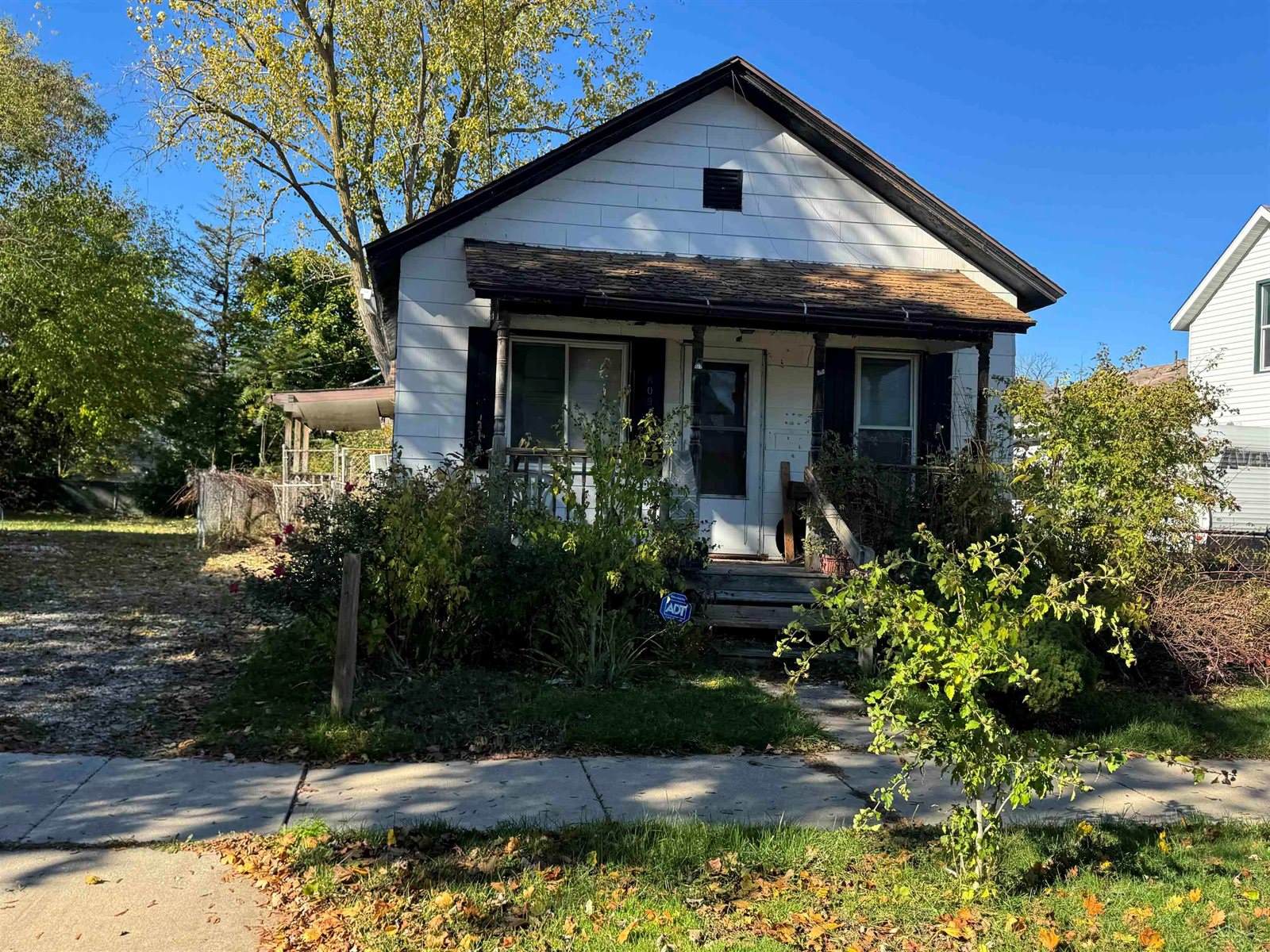 809 S Mason Street, Saginaw, MI 48602