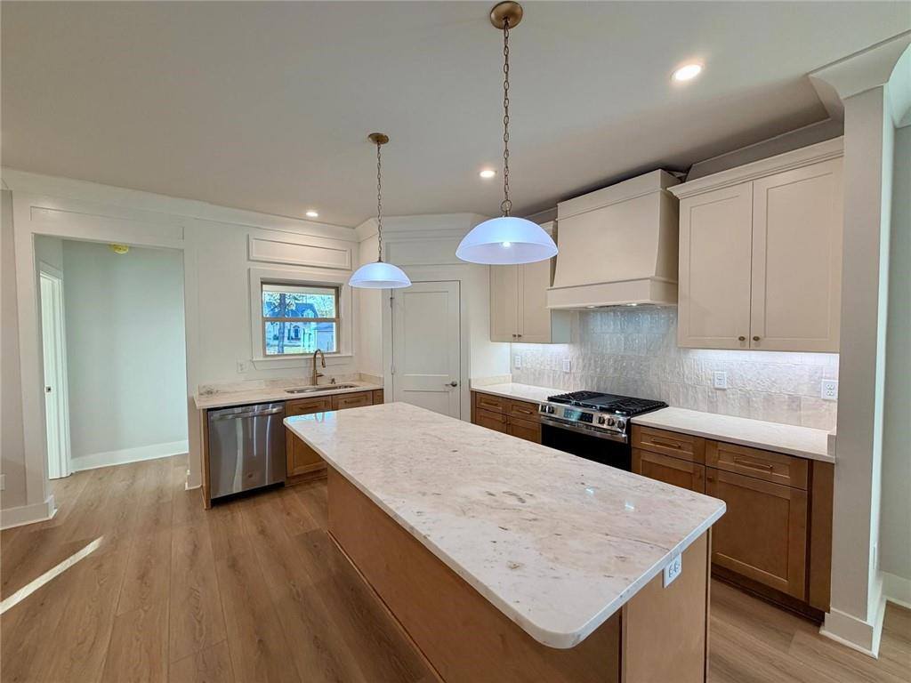 1011 Wildwood Avenue, Mobile, AL 36609