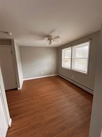 5 Manor Court, Springfield, MA 01118