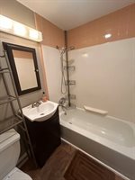 5 Manor Court, Springfield, MA 01118
