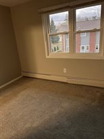 5 Manor Court, Springfield, MA 01118