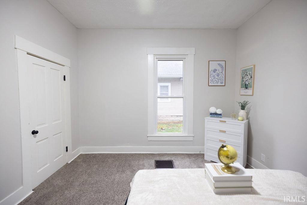 2160 Virginia Avenue, Connersville, IN 47331